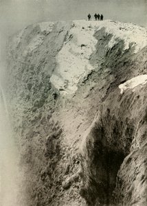 द क्रेटर ऑफ एरेबस, 900 फीट डीप और हॉफ ए माइल वाइड, 1908, 1909। द्वारा अज्ञात