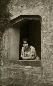 द डचेज़ ऑन बिश्म एबे, 1928। द्वारा अज्ञात