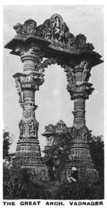 The Great Arch, Vadnagar, Gujarat, India, c1925 द्वारा अज्ञात