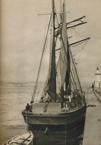 आयरिश मिनस्ट्रेल, एक लकड़ी के तीन-मस्त स्कॉलर, 1937 द्वारा अज्ञात