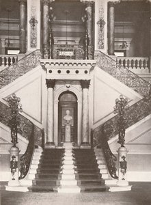 राष्ट्रीय पुस्तकालय सीढ़ी, 1914 द्वारा अज्ञात
