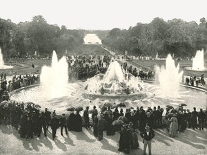 पैलेस फाउंटेंस, वर्साय, फ्रांस, 1895। द्वारा अज्ञात