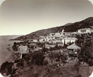 रॉसिकॉन सेंट पैंटेलिमोन मठ, माउंट एथोस, ग्रीस, 1860 के दशक में द्वारा अज्ञात