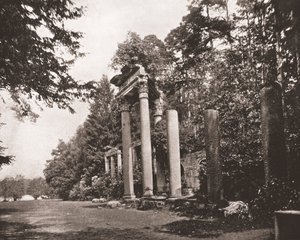 1894 के वर्जीनिया वॉटर, सरे में ऑगस्टस का मंदिर। द्वारा अज्ञात