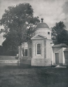 1933 में विल्डशायर के बिडसेन हाउस में गज़ेबो और स्विमिंग पूल। द्वारा अज्ञात