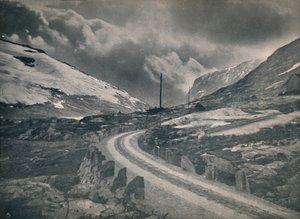 पहाड़ की सड़क ग्रोटली - स्ट्राइन, 1914। द्वारा अज्ञात