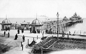 ईस्टबोर्न, ईस्ट ससेक्स में घाट, c1900s-c1920s द्वारा अज्ञात