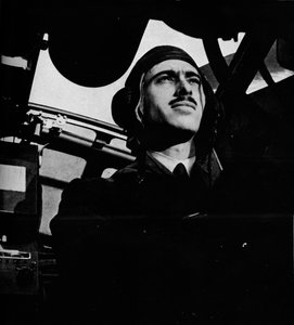 एक ब्रिटिश कोस्टल कमांड विमान का पायलट, c1940 1943 द्वारा अज्ञात
