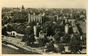 लंदन टावर। दक्षिण से सामान्य दृश्य, c1920। द्वारा अज्ञात