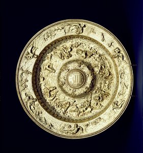 सिल्वर-गिल्ट बेसिन, उभरा, पीछा और उत्कीर्ण, फ्रेंच, सी। 1560-83 द्वारा अज्ञात अज्ञात
