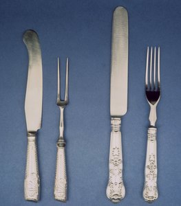 सिल्वर नाइफ और फोर्क, शेफील्ड, c.1780 और बाद में Atkin और Oxley द्वारा 1835 का संस्करण द्वारा अज्ञात अज्ञात
