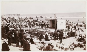 एलिसन के बीच एंटरटेनर, c 1910 द्वारा अज्ञात