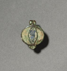 सजावटी ब्रोच, c.100-300 द्वारा अज्ञात