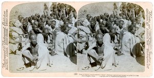 बॉक्सर कैदियों को यूएस 6 वीं कैवलरी, त्सिस्तिन, चीन, 1901 द्वारा पकड़ लिया गया और लाया गया। द्वारा अंडरवुड और अंडरवुड