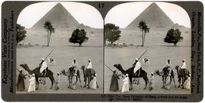 ग्रेट पिरामिड ऑफ़ गीज़ा, मिस्र, 1905। द्वारा अंडरवुड और अंडरवुड