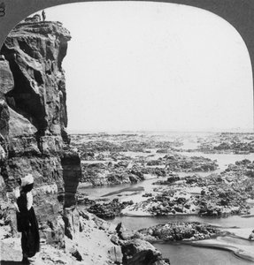 नील का दूसरा मोतियाबिंद, जैसा कि दक्षिण-पश्चिम, मिस्र, 1905 से देखा जाता है।