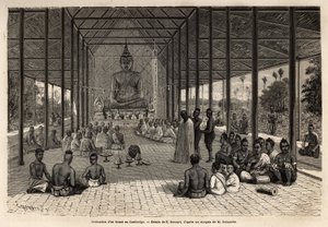 अंगकोर, कंबोडिया के आसपास के एक मंदिर में एक अलंकृत समन्वय समारोह। 1866-1868 में फ्रांसिस गार्नियर, लेफ्टिनेंट डी वैससेउ द्वारा इंडोचाइना में अन्वेषण की यात्रा को चित्रित करने के लिए उत्कीर्ण, "ले टूर डू मोंडे" "1870-1871 में प्रकाशित, द्वार द्वारा अज्ञात कलाकार