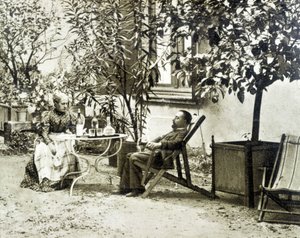 टूलूज़ लॉट्रेक अपनी माँ के साथ, शैटॉ डे माल्रोमे में द्वारा अज्ञात कलाकार