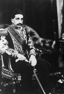 अब्दुलहमीद II (अब्द उल हामिद, अब्द-उल-हामिद, अब्दुलहेमित, अब्दुल हमीद, अब्द अल-हामिद, अब्द अल-हामिद, अब्द अल-हामिद) (1842-1918), तुर्क साम्राज्य के सुल्तान का पोर्ट्रेट। द्वारा अज्ञात फोटोग्राफर