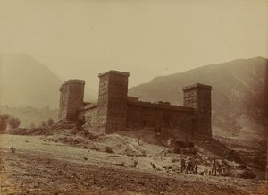 चित्राल किले का दृश्य, 1895 द्वारा अज्ञात फोटोग्राफर