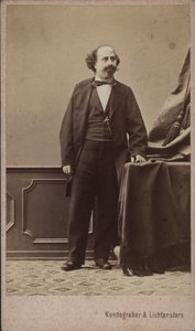 वायलिन वादक और संगीतकार मोरिट्ज़ कासमेयर का पोर्ट्रेट 1831-1884, सीए 1865। द्वारा वियना। फोटो स्टूडियो कुंडेग्रेबर और लिचटेनस्टर्न
