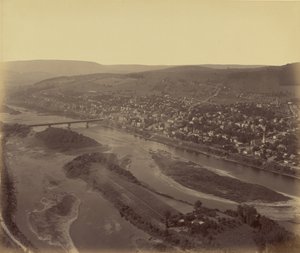  द्वारा विलियम एच राव