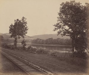 स्टैंडिंग स्टोन का पूर्व दृश्य, c. 1895. द्वारा विलियम एच रौस