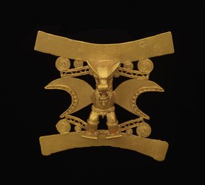 लटकन जैसे नकाब के साथ एक आकृति का चित्रण, लेट पीरियड V - पीरियड VI, c.700-1550 (सोना) द्वारा संस्कृति Dikis