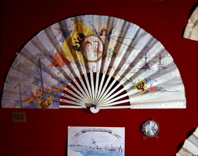 1896 में रूस की आधिकारिक फ्रांस यात्रा की स्मृति में आइटम (मिश्रित मीडिया) द्वारा एडोल्फ थॉमस