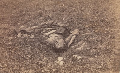 संघि सैनिक [Antietam पर युद्धक्षेत्र पर], सितम्बर 1862। द्वारा अलेक्जेंडर गार्डनर