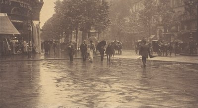 बुलेवार्ड, पेरिस, 1894 पर एक गीला दिन। द्वारा अल्फ्रेड स्टिग्लिट्ज़