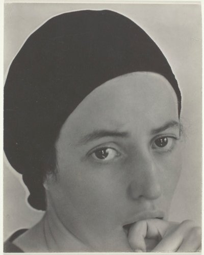 डोरोथी नॉर्मन, सी. 1931. द्वारा अल्फ्रेड स्टिग्लिट्ज़