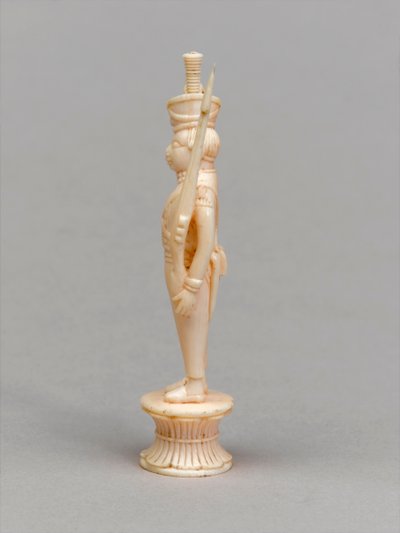 सफेद मोहरा, शतरंज का टुकड़ा, भारत, 1820 लगभग द्वारा एलेन एडवर्ड एवरिट