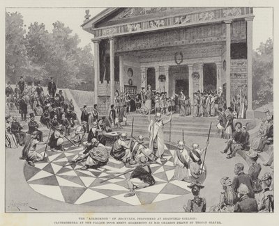 पैलेस के दरवाजे पर ब्रैडफील्ड कॉलेज, क्लाइटेमनेस्ट्रा में प्रदर्शन किया गया एस्किलस का "एगेमेमोन", अपने ट्रोजन स्लेव्स (लिथो) द्वारा खींचे गए रथ में अगामेमोन से मिलता है। द्वारा अमेडी (बाद में) फॉरेस्टियर