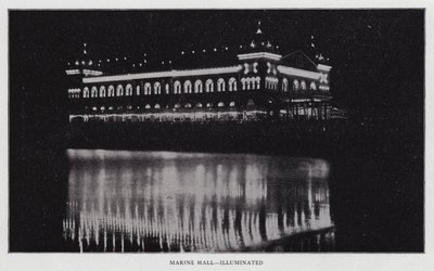 समुद्री हॉल, प्रबुद्ध (बी/डब्ल्यू फोटो) द्वारा अमेरिकी फ़ोटोग्राफ़र (बाद में)