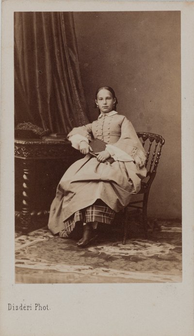 ल्यूचेनबर्ग की राजकुमारी यूजेनिया मैक्सिमिलियानोव्ना का पोर्ट्रेट 1845-1925, सीए 1865। द्वारा आंद्रे एडोल्फ यूजीन डिसडेरी