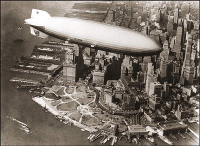 न्यूयॉर्क में LZ127 ग्राफ़ टसेपेल्लिन 1929 - न्यूयॉर्क पर LZ127 ग्राफ़ टसेपेल्लिन द्वारा अनाम अनाम