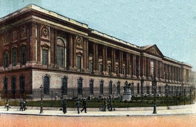 पेरिस: क्लाउड पेरौल्ट (1613-1688) द्वारा निर्मित कोलोनेड डू लौवर का बाहरी दृश्य। पेरिस शहर के ""कलात्मक एल्बम"" में 1920 की तस्वीर। निजि संग्रह। द्वारा अनाम अनाम