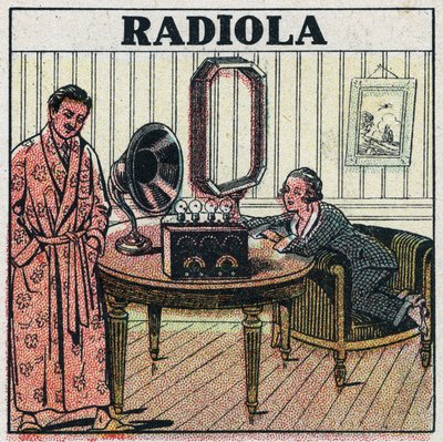 वायरलेस टेलीफोनी: रेडिओला रेडियो सेट। 1925 से बेनामी चित्रण। निजी संग्रह। द्वारा अनाम अनाम