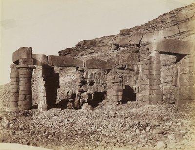 गेरफ हुसैन में मंदिर, मंदिर के प्रांगण को दिखाते हुए उत्तर पूर्व का दृश्य द्वारा एंटोनियो बीटो