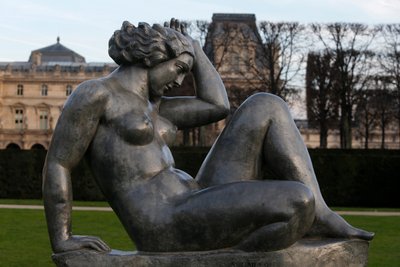 Tuileries Garden, Aristide Maillol, Montagne 1937 (लीड), पेरिस, फ्रांस (फोटो) द्वारा एरिस्टाइड मैयोल