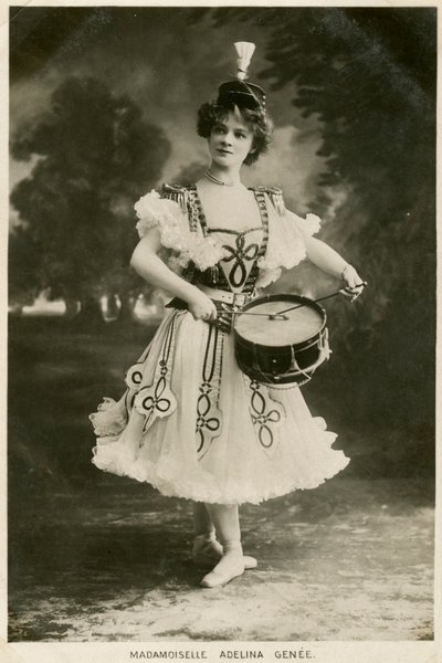 Adelina Genee, डेनिश मूल के ब्रिटिश बैले डांसर, c1906। द्वारा बेसानो स्टूडियो