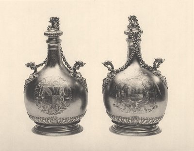 विलियम III पिलग्रिम फ्लास्क की जोड़ी, c.1690 (सिल्वर-गिल्ट) द्वारा बेंजामिन ब्रैडफोर्ड