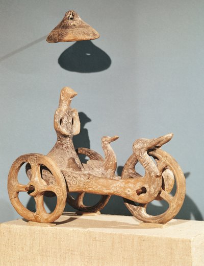 दुपट्जा (मिट्टी) से मानव रथ, देवत्व से युक्त रथ द्वारा Bronze Age