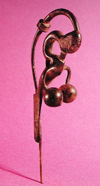 फाइबुला (लोहा) द्वारा Bronze Age