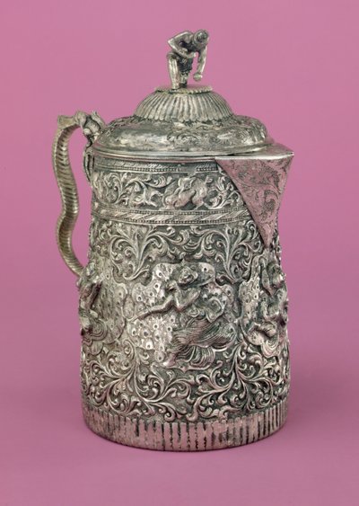 एक दृश्य के साथ चायदानी जो एक pwe (चांदी) को दर्शाती है द्वारा बर्मी स्कूल