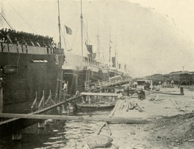डॉक पर, 10 जून, स्पेनिश-अमेरिकी युद्ध, 1898, 1899। द्वारा बूर मैकिन्टोश