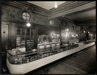 रॉबर्ट ट्रीट होटल, नेवार्क, न्यू जर्सी, 1916 में एक बार (सिल्वर जिलेटिन प्रिंट) द्वारा बायरन कंपनी