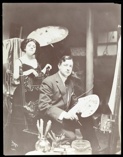 हैरिसन फिशर एंड मॉडल, 1908-9 (सिल्वर जिलेटिन प्रिंट) द्वारा Byron Company