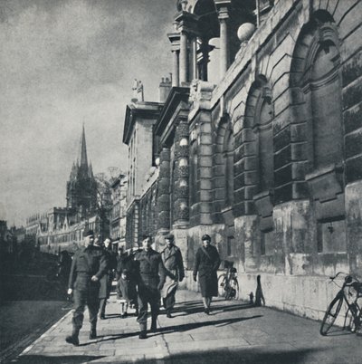 ऑक्सफोर्ड आज, 1941 द्वारा सेसिल बीटन